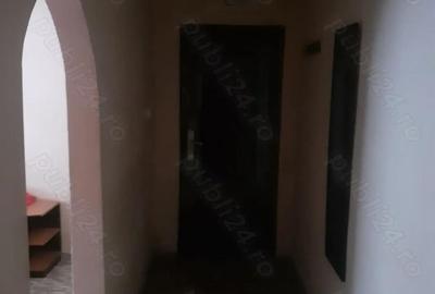 Inchiriere Garsoniera, parter fara balcon, mobilata si utilata asa cum se vede in poze zona Obor - 8