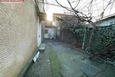 Casă cu 3 camere cu Canalizare în Central - 14