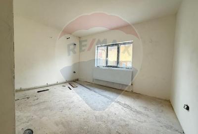 Casă individuală cu 6 camere cu Teren 300 Mp în Sud - 18