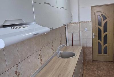 Apartament cu 3 camere decomandat în Nicolina - 9
