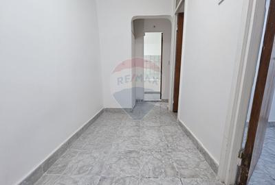 Apartament cu 2 camere decomandat în Gorjului - 10