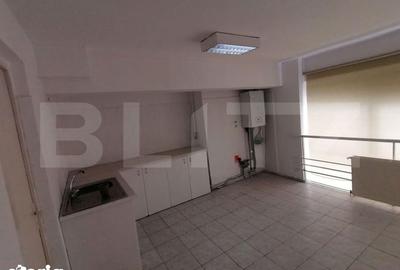 Spațiu comercial, de 72 mp, în Mărăști