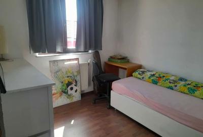 Casă cu 4 camere în Central - 2