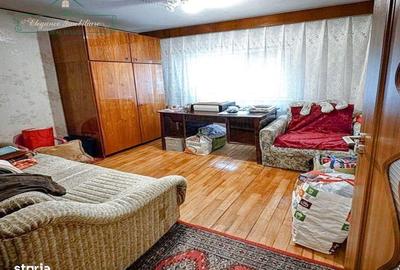 Apartament cu 3 camere decomandat, mobilat în Micălaca