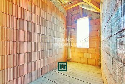 Casă cu 5 camere cu Teren 500 Mp în Aluniș - 6