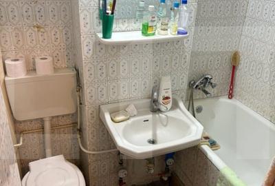 Apartament cu 2 camere - Piata Veteranilor - 5 min metrou, de renovat Apartament cu 2 camere - Piata Veteranilor - 5 min metrou, de renovat - 8