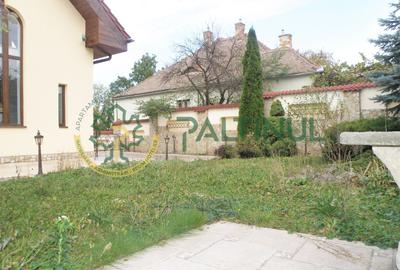 Casă individuală cu 5 camere cu Teren 250 Mp în Central - 6