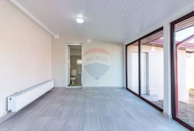 Casa / Vila in centrul orasului Buftea, autobuz, hipermarket, piata - 7