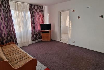 Podul Inalt ,se vinde la parter apartament 2 camere pret 46000 euro. - 9