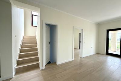 Duplex cu 5 camere cu Canalizare în Dumbrăvița - 4