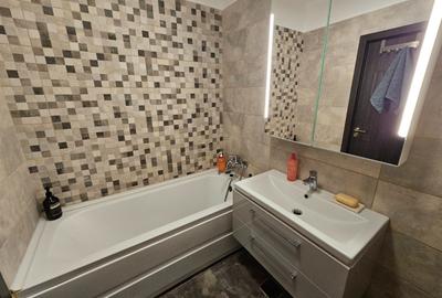 Apartament cu 2 camere semidecomandat în 1 Decembrie 1918 - 12