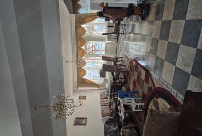 Casă cu 6 camere în Central - 1