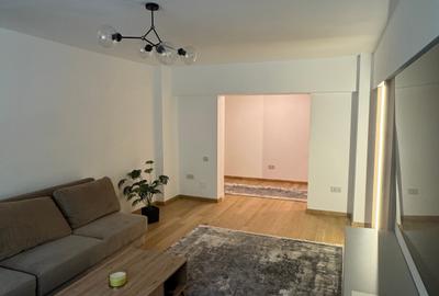 Apartament cu 4 camere decomandat în Decebal - 2