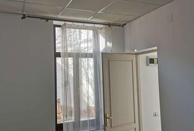 Spațiu comercial, de 258 mp, în Central - 10