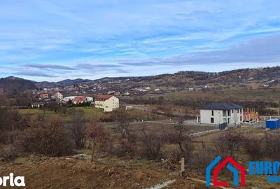 Casă cu 6 camere cu Teren 561 Mp în Central - 3