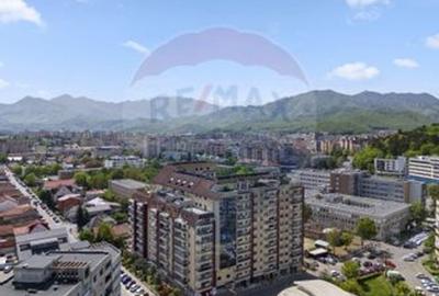 Apartament cu 3 camere decomandat în Centrul Civic - 1