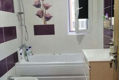 Apartament cu 2 camere în Decebal - 5