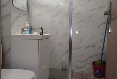 Apartament cu 3 camere decomandat în 1 Mai - 6