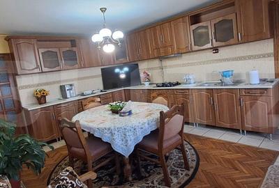 Casă cu 4 camere cu Teren 670 Mp în Central - 3