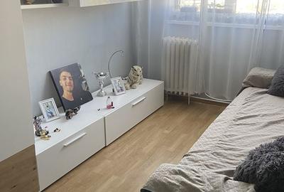 Apartament cu 4 camere decomandat în Central - 3