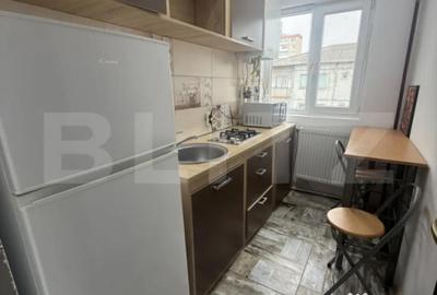Apartament cu 2 camere semidecomandat în Micro 6 - 5
