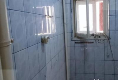 Apartament cu 3 camere decomandat în Giurgiului - 11