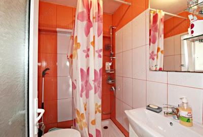 Casa cocheta, renovata! Se accepta schimb cu apartament! - 8