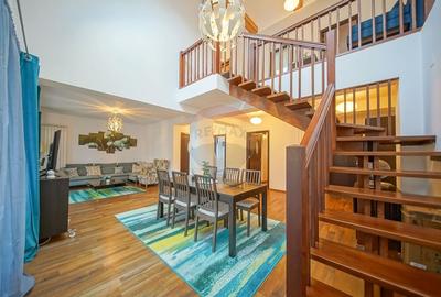 Apartament spectaculos pe doua niveluri cu priveliste catre Bucegi! Apartament spectaculos pe doua niveluri cu priveliste catre Bucegi! - 13