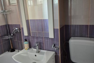 Apartament cu 3 camere semidecomandat, mobilat în Sălăjan - 7