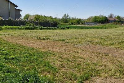 Teren de 1100 mp, în Orăști