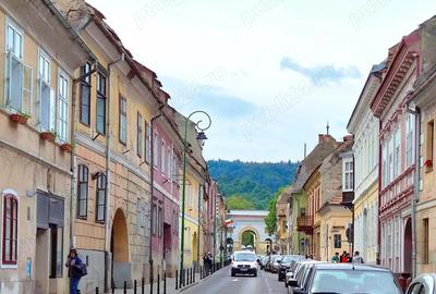 Centrul Istoric - Poarta Schei, garsoniera spa?ioasa. - 20