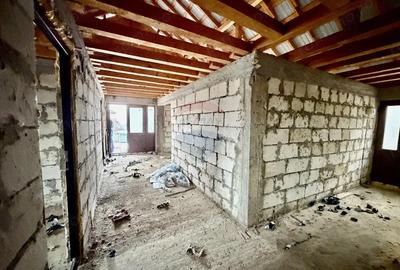 Casă cu Teren 1218 Mp în Vitănești - 12