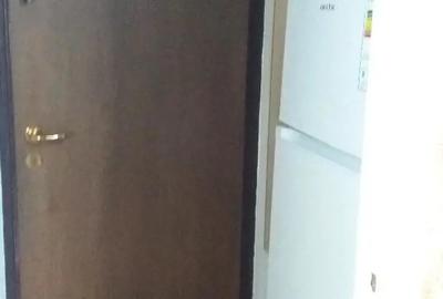 Inchiriez garsoniera zona Decebal-Sovata etaj 2 - 4