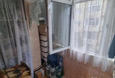 Apartament cu 4 camere decomandat în Poarta 6 - 2