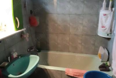Apartament cu 3 camere decomandat în Far - 5