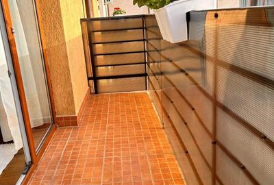 Apartament cu 3 camere semidecomandat, mobilat în Florești - 9