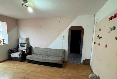 Apartament cu 3 camere semidecomandat în Bunești - 2