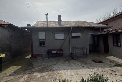 Casă cu 4 camere cu Teren 210 Mp în Central - 5
