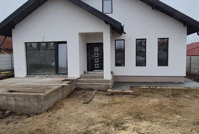 Casă cu 3 camere cu Teren 600 Mp în Exterior Vest - 4