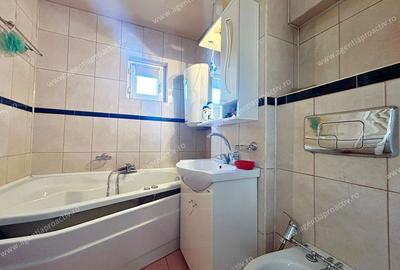 Apartament 3 camere, decomandat, mobilat, Micro 17. - 8