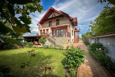 Vila superba de vanzare pe Strugurilor