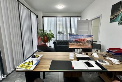 Spațiu comercial, de 300 mp, în Noua - 11