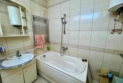 Apartament cu 2 camere decomandat în Semicentral