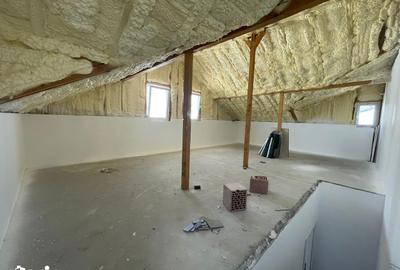Casă cu 3 camere cu Teren 180 Mp în Central - 10