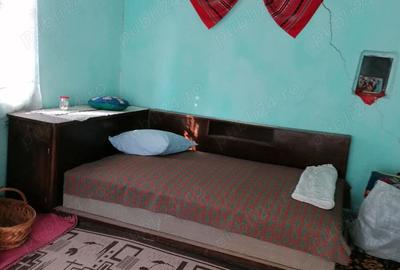 Casa cu anexe ?i teren - 4