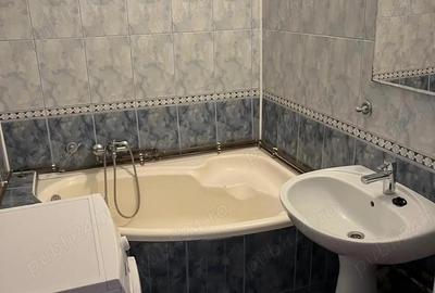 Bulevardul 1 Decembrie - 7