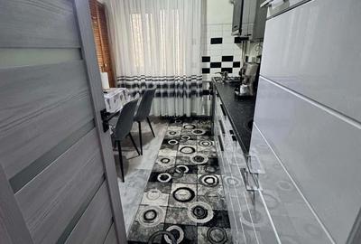 Apartament cu 2 camere decomandat în Rovine - 9