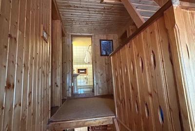 Casă cu 4 camere în Piatra - 1