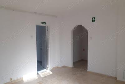 Spațiu comercial, de 60 mp, în Semicentral - 5