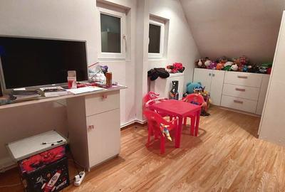 Casă cu 4 camere în Central - 5